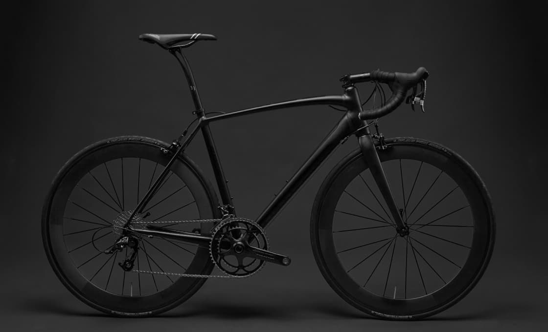 bicicleta preta nimbus
